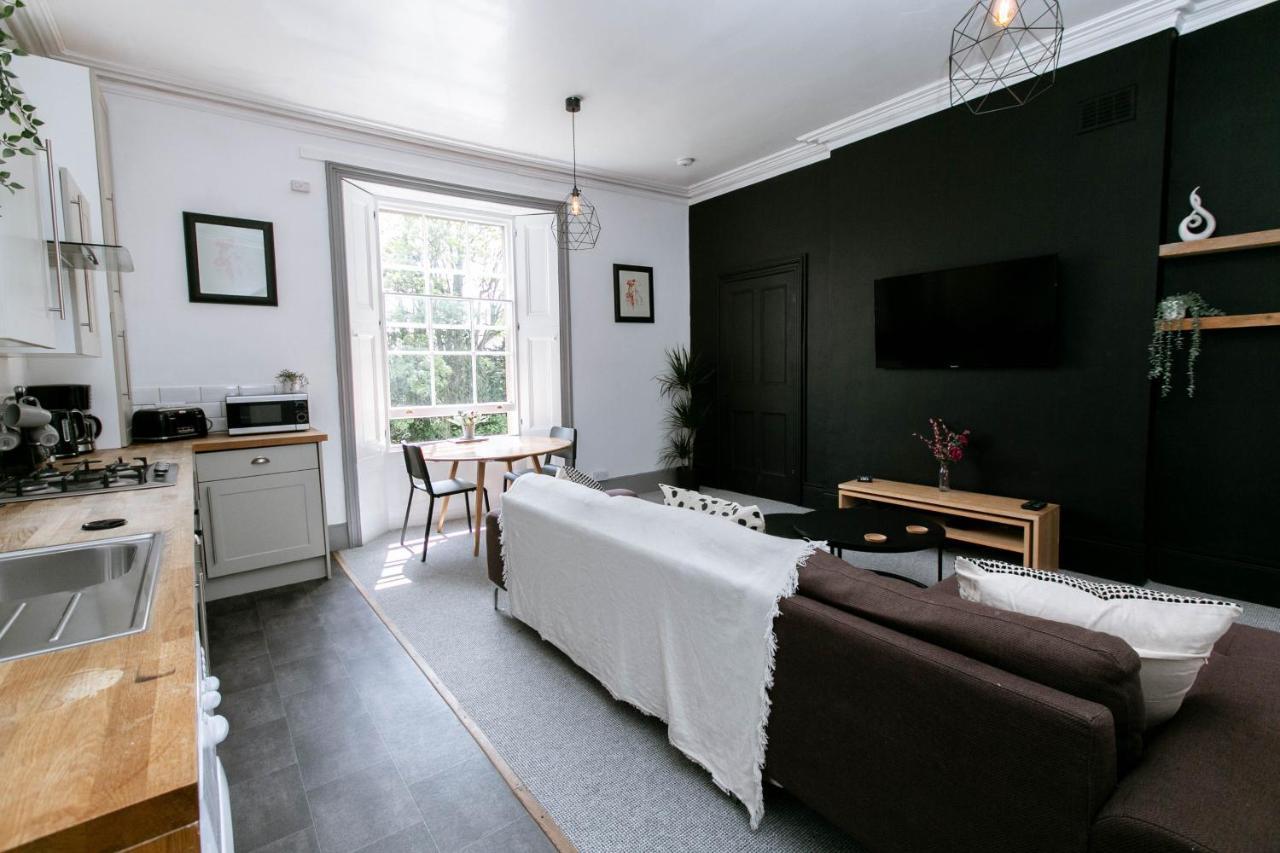 Peaceful Apartment - Dedicated Free Parking - Walk To Centre, Uni, Hosp - Business And Leisure - Contact For Long Stays Exeter Zewnętrze zdjęcie